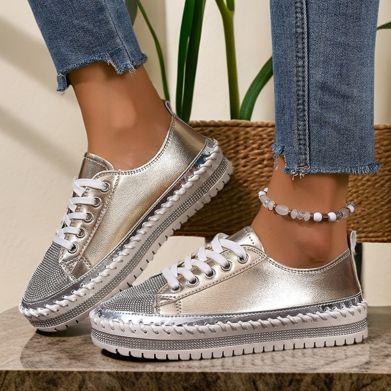 Vanjska trgovina plus size Ručno šivane ležerne jednoslojne cipele Ženske europske i američke nove cipele s dijamantima i debelim potplatom, moderne mokasine za sve potrebe