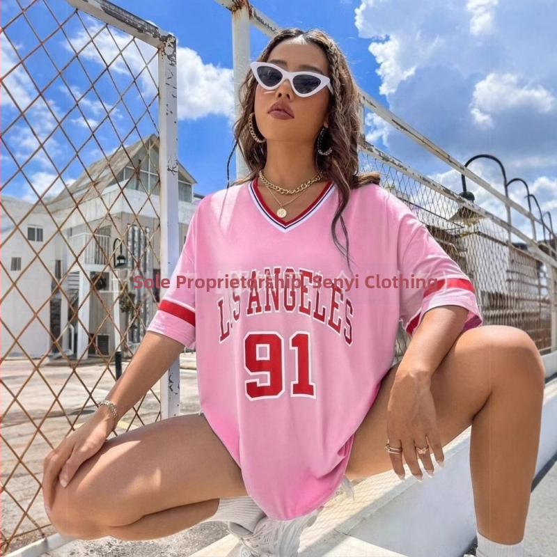 Dámske voľné tričko s potlačou európskych a amerických športov Los Angeles s pruhovaným lemom a výstrihom do V