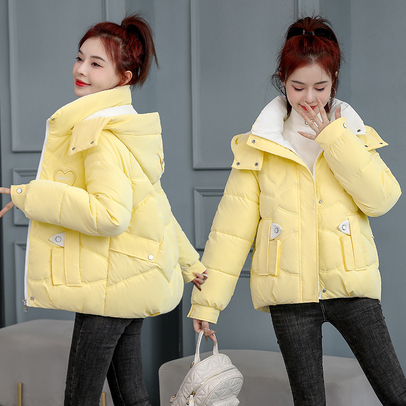 Trumpa medvilnine striukė moterims, sprogstamoji 2024 m. nauja stora žieminė medvilnine striukė, korėjietiška laisvo žieminio moteriško palto su medvilnine striuke versija