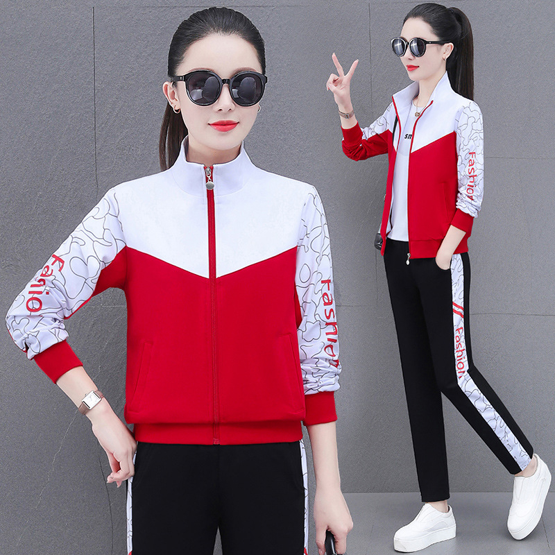 Žensko sportsko odijelo za proljeće i jesen 2023., novi modni ležerni zapadnjački stil, tanki set od tri dijela za trčanje, jednostavan