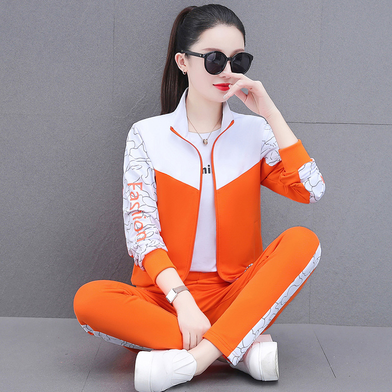 Žensko sportsko odijelo za proljeće i jesen 2023., novi modni ležerni zapadnjački stil, tanki set od tri dijela za trčanje, jednostavan