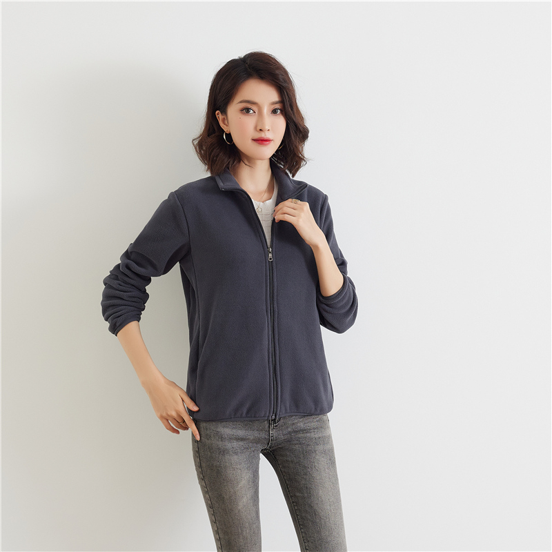 Dámsky krátky kabát pre páry z roku 2024, jar a jeseň, nová voľná bunda v kórejskom štýle s opaľovacím krémom, študentská bunda s kapucňou