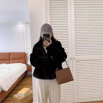 Νέο Φθινοπωρινό Κοντό Γούνινο Μπουφάν All-In-One με Μισό Κολάρο Χελώνας για Γυναίκες, Χαλαρό για Γυναικεία Μποτάκια