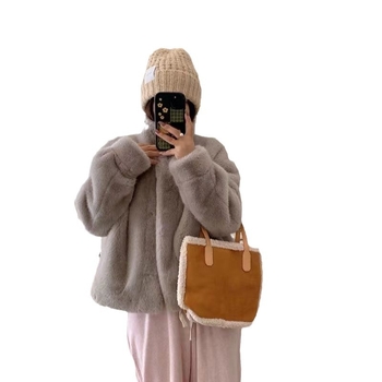 Νέο Φθινοπωρινό Κοντό Γούνινο Μπουφάν All-In-One με Μισό Κολάρο Χελώνας για Γυναίκες, Χαλαρό για Γυναικεία Μποτάκια