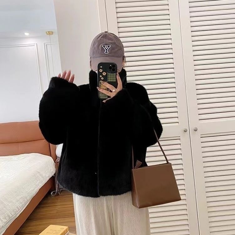 Nova jesenska kratka jakna od krzna s ovratnikom od kornjače, sve u jednom, ležerna ekološki prihvatljiva, široka za žene, 2024.