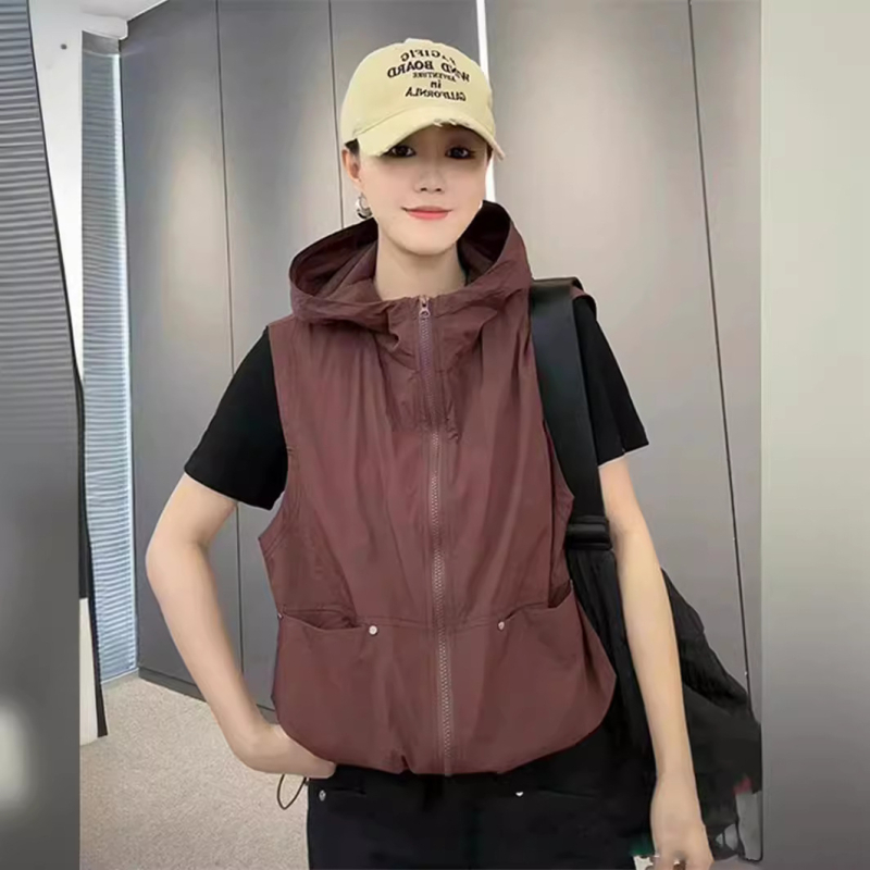 Vabaaja õhuke vest kevad- ja suvemantel naistele 2024. aasta uus Korea stiilis kapuutsiga salendav vest, universaalne vest naistele.