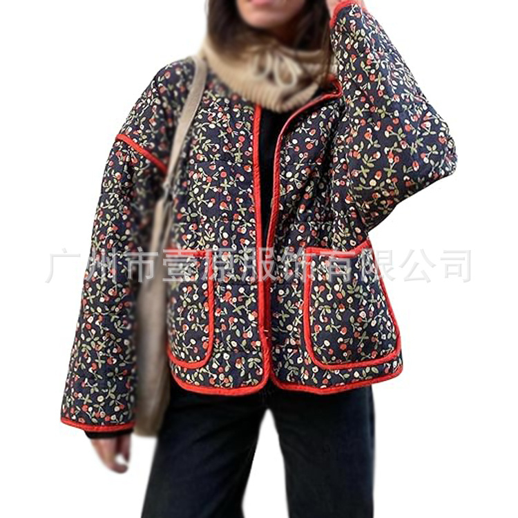 Tarpvalstybiniai Europos ir Amerikos 2025 m. „Amazon“ žiemos nauji prancūziški retro raštuoti medvilniniai viršutiniai drabužiai su gėlėtais trumpais medvilniniais viršutiniais drabužiais moterims.