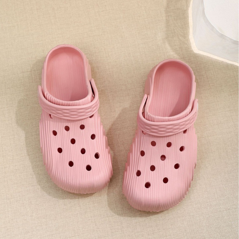 Rūpnīcas vairumtirdzniecības vasaras čības pāris bieza apakša elpojoša neslīdoša, moderna, viegla ikdienas uzvelkama iekštelpu un āra apavi