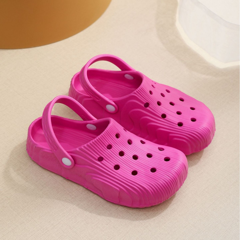 Rūpnīcas vairumtirdzniecības vasaras čības pāris bieza apakša elpojoša neslīdoša, moderna, viegla ikdienas uzvelkama iekštelpu un āra apavi