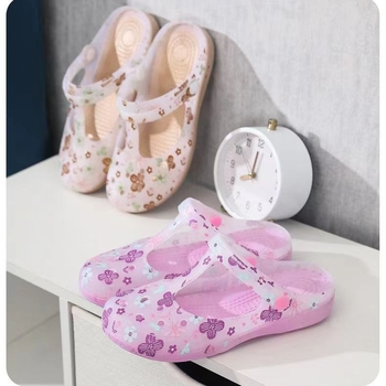 Naujos vasarinės moteriškos basutės su spauda ir skylutėmis, želė bateliai, basutės ir šlepetės, moteriški viršutiniai drabužiai, neslystantys batai, moteriški viršutiniai drabužiai, basutės