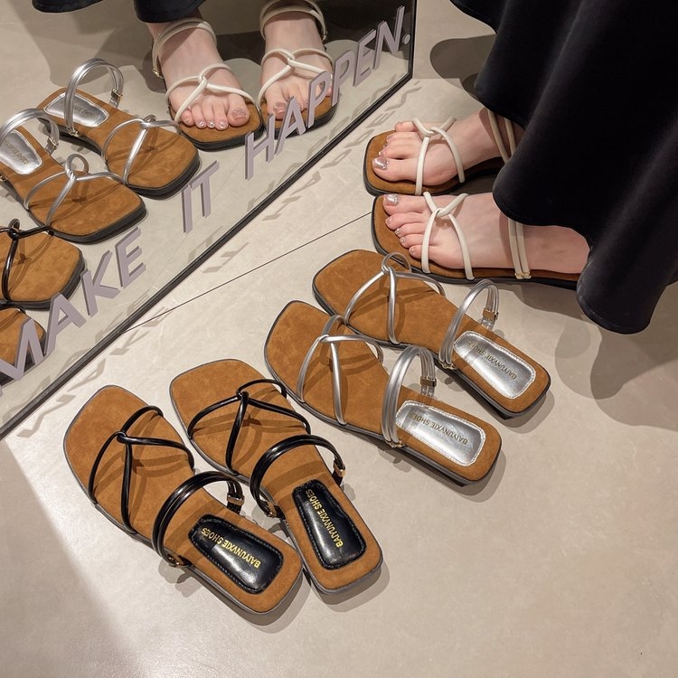 Sandale de damă cu toc gros și subțire, cu cruce, vară exterioară 2025, sandale elegante și frumoase, cu două uzuri, franțuzești, negre