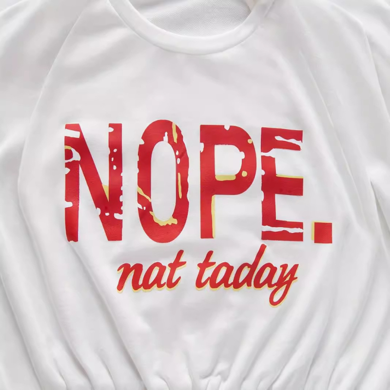 Europski i američki novi stil 2025. ljetna moda, majica kratkih rukava s uzorkom slova, ležerni set od dva dijela s kravatom i suknjom