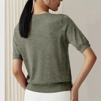 Zahraničný obchod cezhraničný 2025 Leto Nový tenký okrúhly výstrih s krátkym rukávom, pletený dámsky pletený top Čistý voľný dámsky top