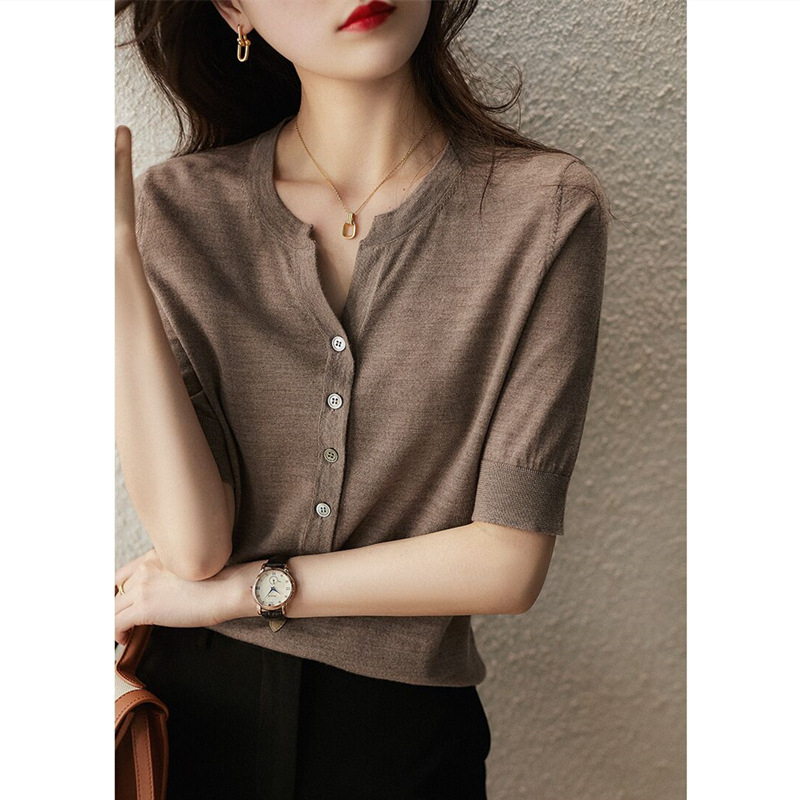 Ľahké luxusné tenké tričko s krátkym rukávom a okrúhlym výstrihom, dámske letné voľné tričko veľkej veľkosti s krátkym rukávom, ktoré redukuje vek