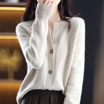 2023 Prekogranični novi ovčji baršunasti kardigan za žene, okrugli izrez, široki i najlakši za usklađivanje, pleteni top u zapadnom stilu, veleprodaja