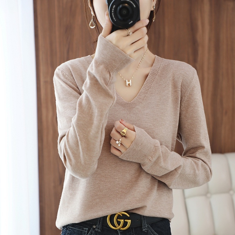 Φθινοπωρινό και Χειμερινό μη μαλλί γυναικείο πουλόβερ με V λαιμόκοψη, κοντό μονόχρωμο, ευέλικτο πουλόβερ γυναικείο λεπτό κάτω μέρος, χονδρική πώληση σε όλη τη χώρα