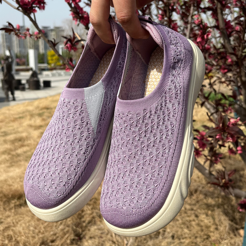 Proljetne i jesenske nove prekogranične platnene cipele iz starog Pekinga, ženske jednoslojne cipele s mekim potplatom, udobne navlake za mame, ženske ležerne cipele