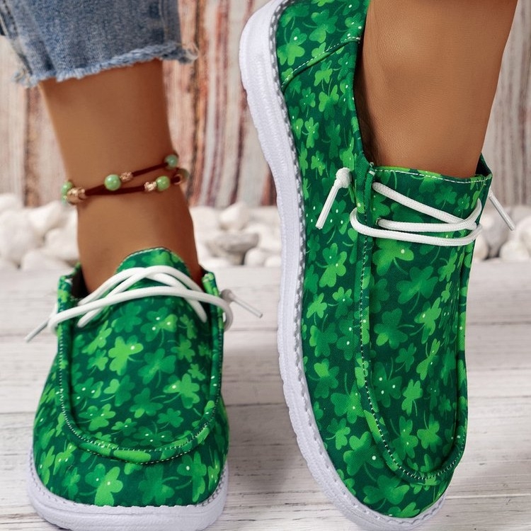 2024 Zahraničný obchod plus size Four Seasons plátenné topánky Dámske farebné tlačené farebné vyvážané do Európy a Ameriky Výrobcovia plochých topánok pre voľný čas