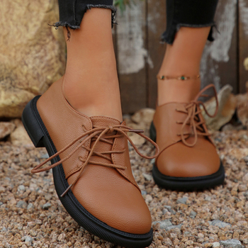 2025 m. pavasario ir rudens nauji žemi kvadratiniai kulniukai apvaliais pirštais moterims, britiško stiliaus, suvarstomi, madingi ir languoti darbo maži odiniai bateliai moterims