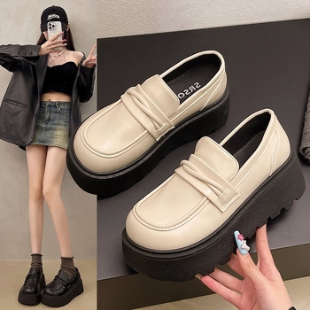 Dámske kožené topánky s hrubou podrážkou v vintage britskom štýle, vysoké, jednovrstvové, nové, jarné a jesenné, mokasíny Puffin Loafers z roku 2025