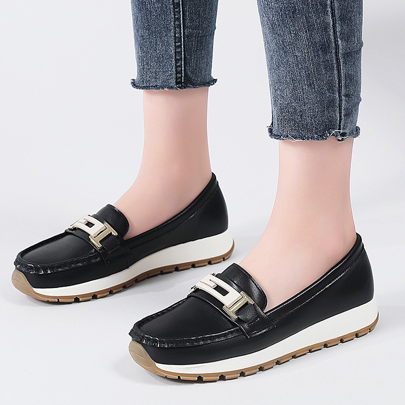 Dámske topánky pre väčšie veľkosti 41 až 43, mäkká podrážka, pohodlná a neunavená noha, ľahké, pre stredné a staršie mamičky, ležérne topánky s kovovou prackou