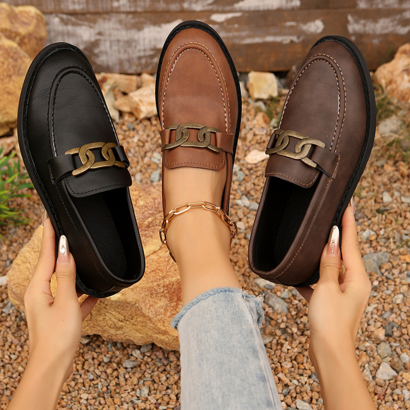 Ženske cipele s debelom potpeticom i metalnom kopčom, retro britanski stil, proljetne mokasine za 2024. godinu