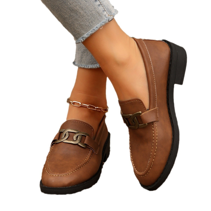 Ženske cipele s debelom potpeticom i metalnom kopčom, retro britanski stil, proljetne mokasine za 2024. godinu