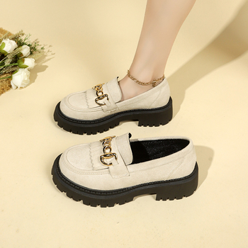 Φθινόπωρο 2024 Νέα, μεγάλα μεγέθη, βρετανικού τύπου, δερμάτινα παπούτσια με πλατφόρμα και slip-on, γυναικεία μονόχρωμα loafers