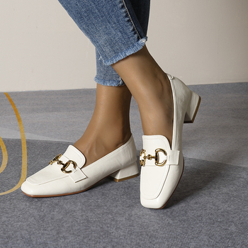 Prekogranična vanjska trgovina 2024 Jesen i zima Retro Horsebit četvrtasti vrh s debelom petom Mekane natikače, moderne i svestrane