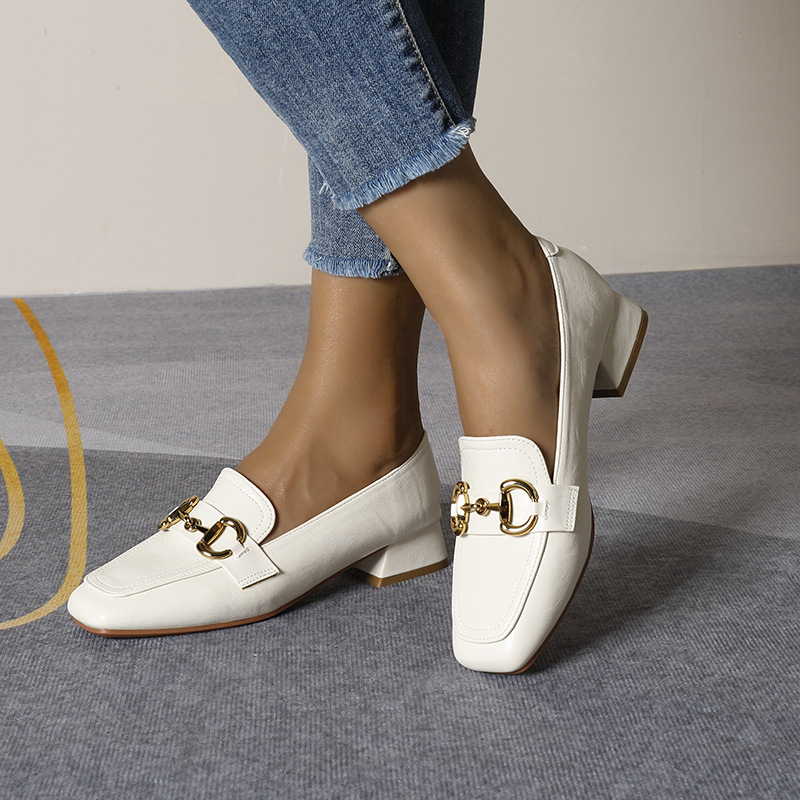 Prekogranična vanjska trgovina 2024 Jesen i zima Retro Horsebit četvrtasti vrh s debelom petom Mekane natikače, moderne i svestrane