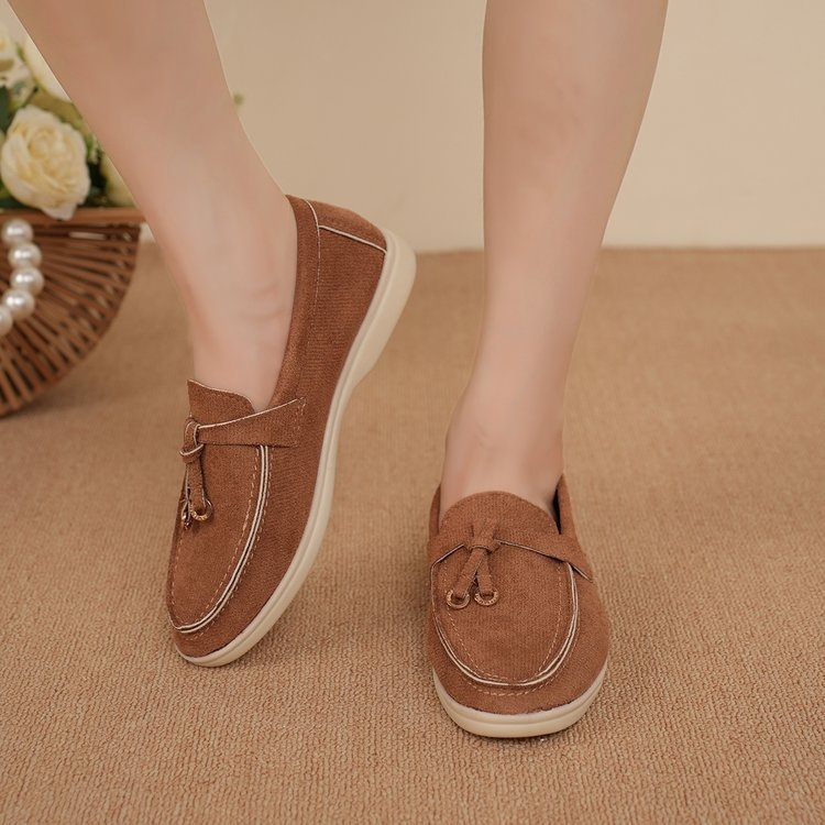 Prekogranične cipele za veće veličine Ženske nove ženske cipele za jesen 2024. Ravne ležerne cipele Ženske natikače u Chanel stilu