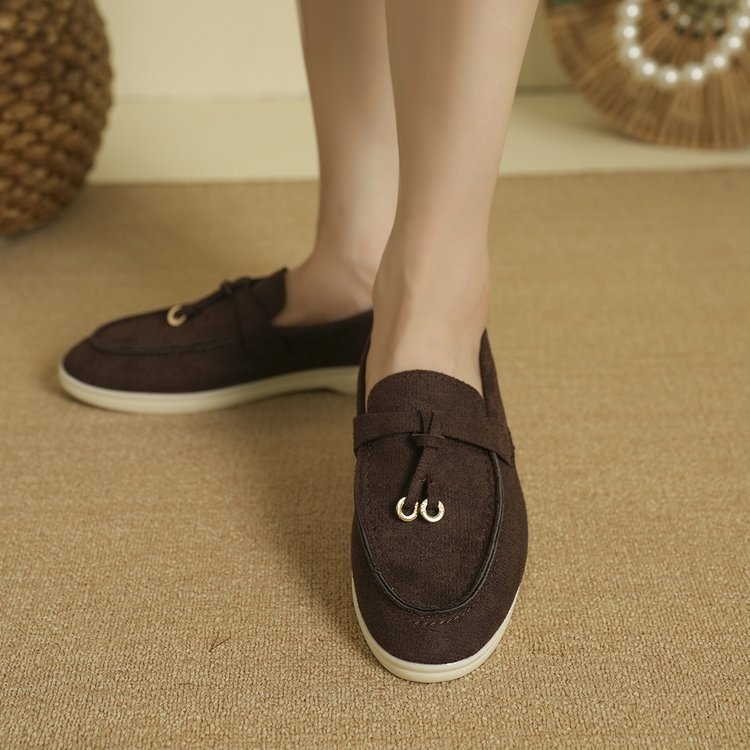 Prekogranične cipele za veće veličine Ženske nove ženske cipele za jesen 2024. Ravne ležerne cipele Ženske natikače u Chanel stilu