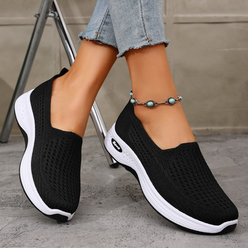 Vabaaja tossud Naiste kevad-suvi Lendav kudumine Vanarahva kingad Jalutuskingad Pehme tallaga ema kingad Naiste kingad Slip-on tossud Naistele