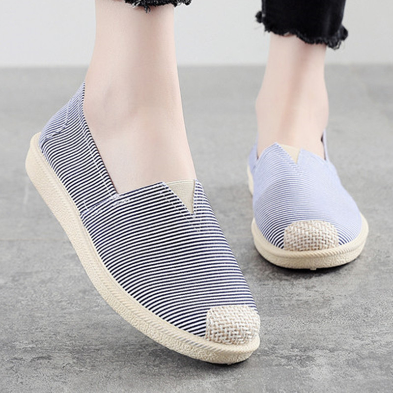 Seni Pekino medžiaginiai moteriški užsegami juodi balti drobiniai darbo bateliai etninio stiliaus laisvalaikio bateliai lengvi pupelių formos bateliai