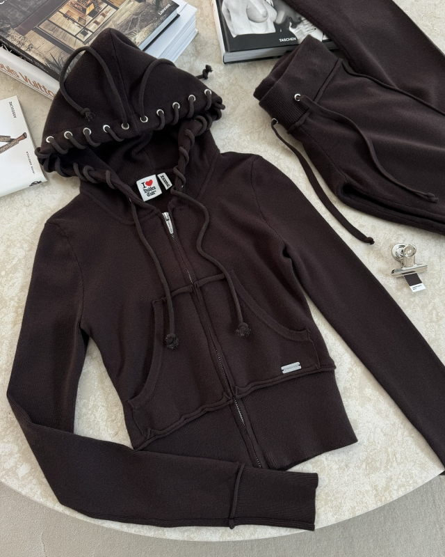 Európska a americká módna farebne blokovaná pásová patchworková rozšírená pletená mikina s priehľadným strihom, ležérne dlhé nohavice