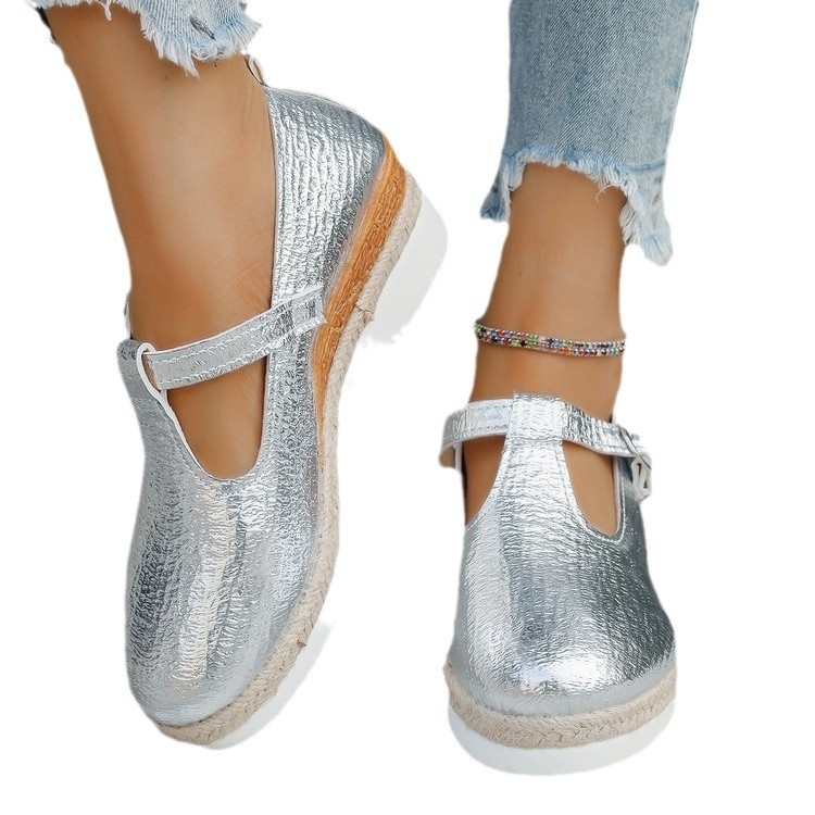 2024. aasta uued väliskaubanduse pluss-suuruses Euroopa ja Ameerika sandaalid, nelja tüüpi pealispinnaga, kanepiköiega ristkiiluga vabaaja sandaalid, naiste kingade hulgimüük