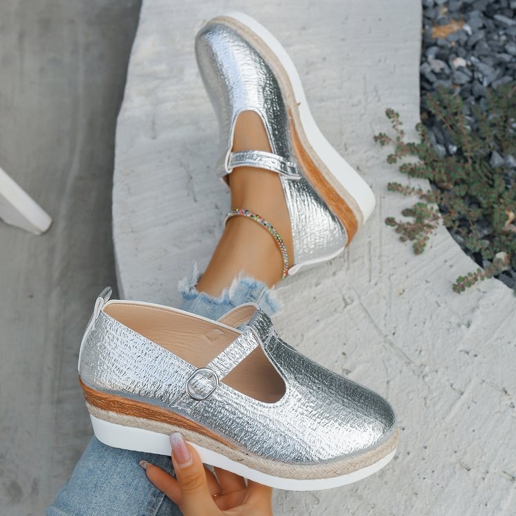 2024. aasta uued väliskaubanduse pluss-suuruses Euroopa ja Ameerika sandaalid, nelja tüüpi pealispinnaga, kanepiköiega ristkiiluga vabaaja sandaalid, naiste kingade hulgimüük