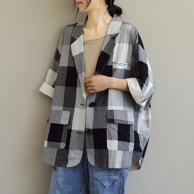 Naiste suvine 2024. aasta uus Korea stiilis lahtine pluss-suuruses pontsakas tüdrukute ülikond, õhuke vabaaja ruuduline väike ülikond