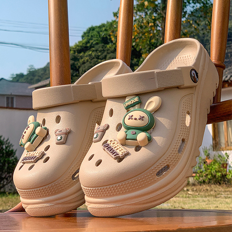 2025 нетни червени експлозии външна търговия EVA градински дамски обувки модни сандали с двойна употреба Baotou дамски чехли производители на едро