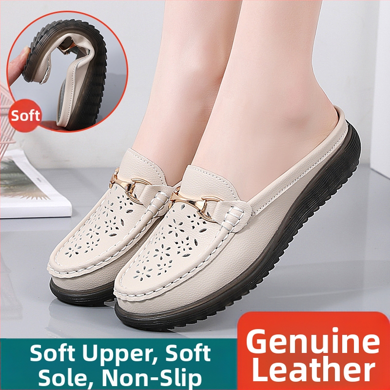 Ежедневни еднослойни обувки за жени, лято 2023, нови дишащи, неплъзгащи се обувки за майки, мека подметка, удобни обувки с дупка, обувки тип „боб“.