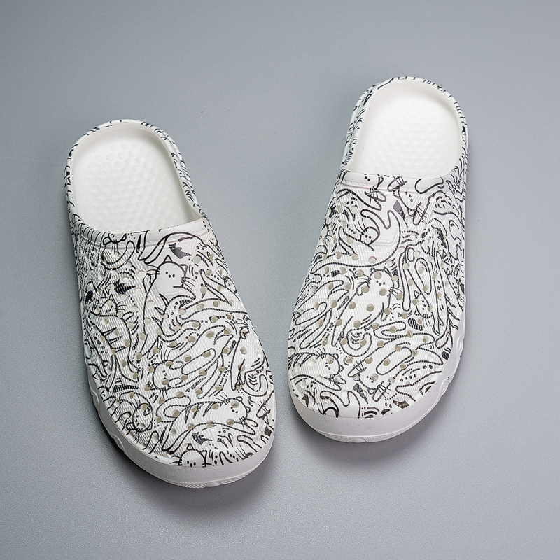 Moteriški namai Mieli kūrybingi tarpvalstybiniai karšti drugeliai, animaciniai filmukai, atsparūs dilimui, neslystantys, greitai džiūstantys, spausdinti paplūdimio batai su skylėmis