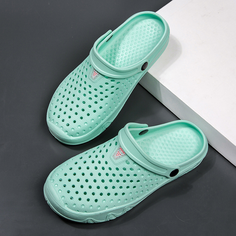 Moteriški namai Mieli kūrybingi tarpvalstybiniai karšti drugeliai, animaciniai filmukai, atsparūs dilimui, neslystantys, greitai džiūstantys, spausdinti paplūdimio batai su skylėmis