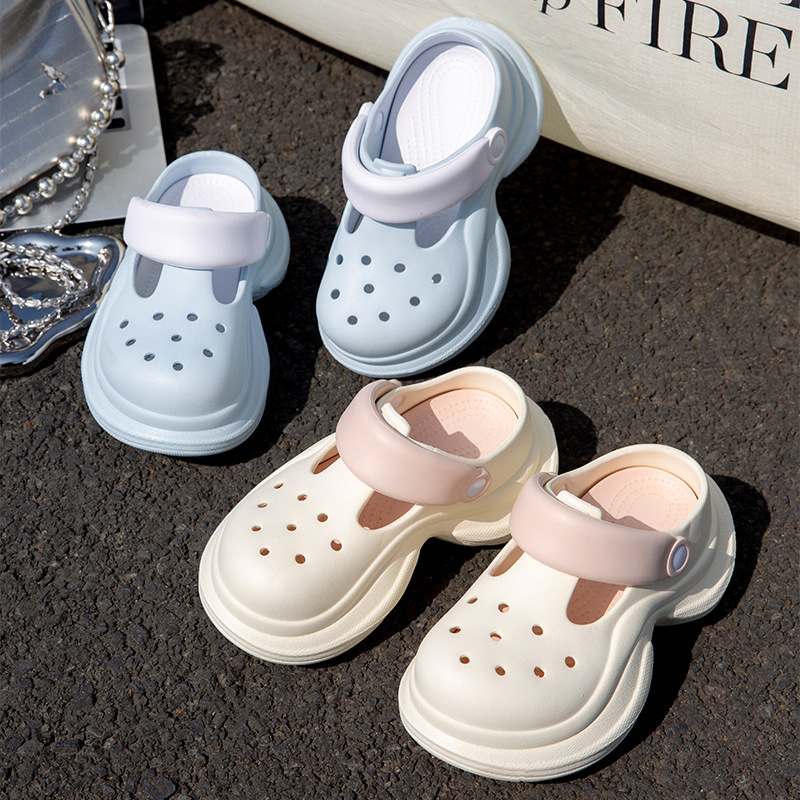 Moteriški platforminiai urviniai bateliai viršutiniams drabužiams Maži, ūgį didinantys paplūdimio bateliai pajūriui Moteriškos vasarinės šlepetės su stūmimo ir baotou pojūčiu