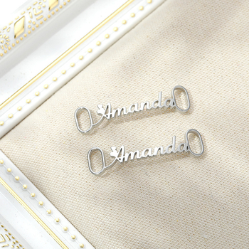 Individualizuota batų sagtis su angliškomis raidėmis, papuošalai, personalizuota sagtis su kryžminiu kraštu, „AliExpress“ – „pasidaryk pats“ batų raištelių aksesuarai su pavadinimu.