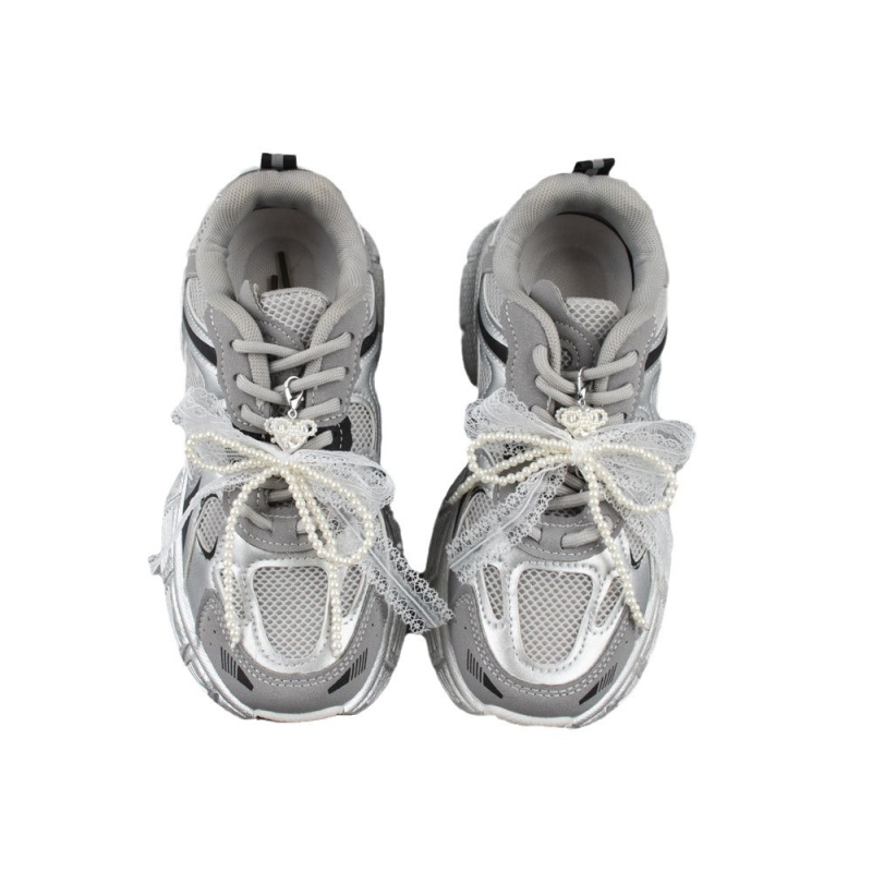 Korėjietiško stiliaus „Dongdaemun“ sportbačiai, „Desun“ batų aksesuarai, perlų nėrinių kaspino batų sagtis, nuimami batų gėlių aksesuarai