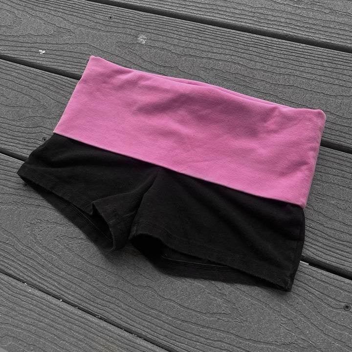 Comerț exterior european 2025 primăvara nouă Spice Girls slim-fit casual pantaloni scurți pentru femei craniu gotic la modă pantaloni scurți casual