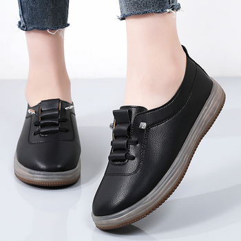 Malé kožené topánky pre ženy, nové topánky pre matky z roku 2025, mäkké kožené čierne pracovné topánky, pravé kožené ležérne topánky, protišmykové ploché jednovrstvové topánky pre ženy