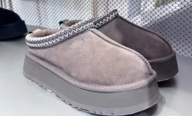 2025. gada jauni, sabiezināti un samta, liela izmēra, moderni, silti, uzvelkami, puszābaki kokvilnas apavi, sieviešu sniega zābaki, ārējās tirdzniecības dropshipping