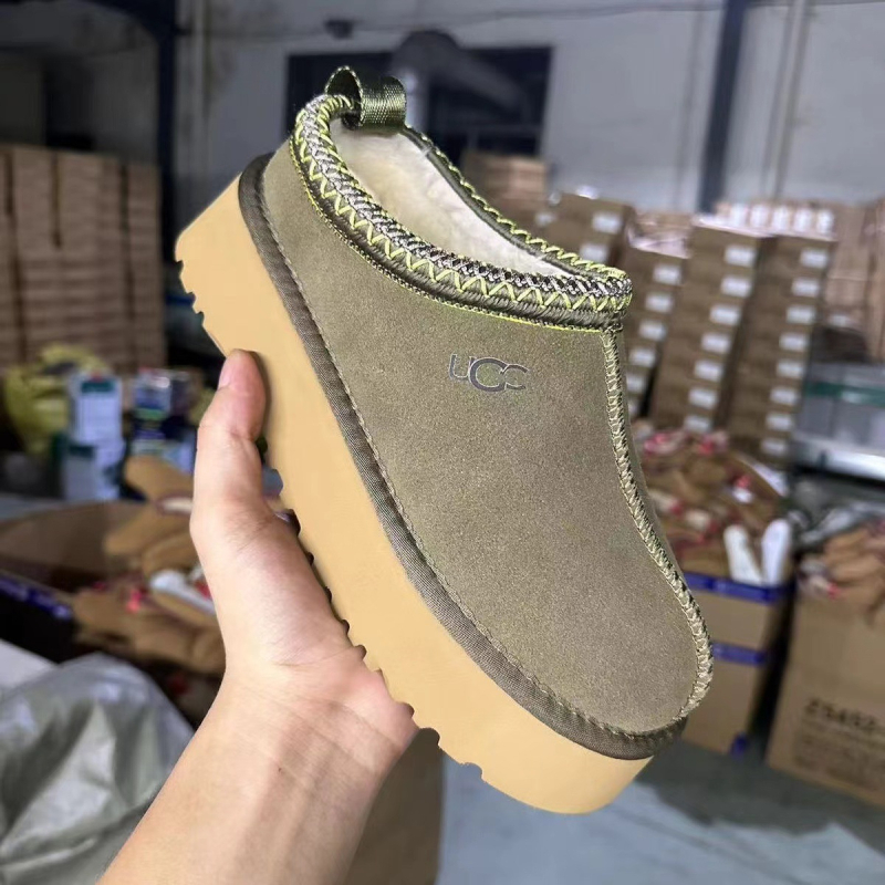 2025. gada jauni, sabiezināti un samta, liela izmēra, moderni, silti, uzvelkami, puszābaki kokvilnas apavi, sieviešu sniega zābaki, ārējās tirdzniecības dropshipping