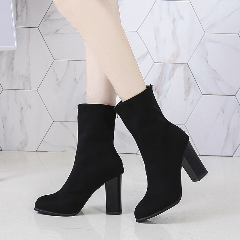 Jesenné a zimné 2023 ležérne krátke dámske čižmy veľkosti 43, vysoký podpätok, hrubý podpätok, európske a americké zoštíhľujúce semišové čižmy Martin, dámske čižmy so zipsom vzadu